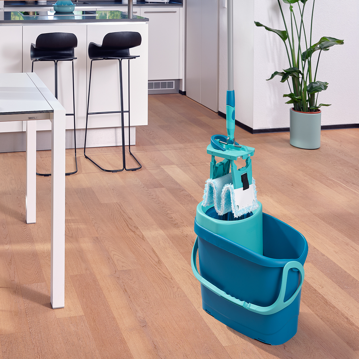 Комплект для влажной уборки Leifheit Clean Twist M Ergo швабра и ведро фото 3